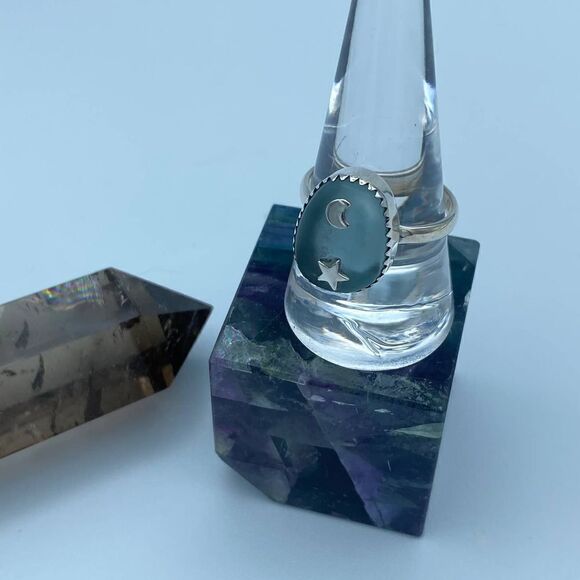 Moon & Star Sea Tumbled Sea Foam Sea Glass Sterling Silver Ring Size 10 - Picture 3 of 7